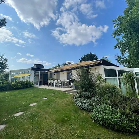 Ganzes Haus In Ruhiger Lage Zwischen Heidelberg Und Mannheim Holiday home Edingen-Neckarhausen