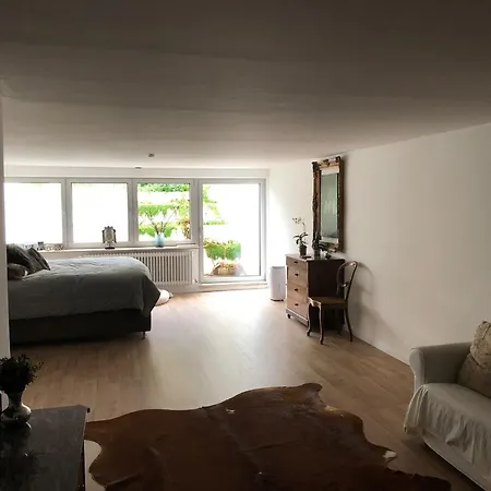 Ganzes Haus In Ruhiger Lage Zwischen Heidelberg Und Mannheim *