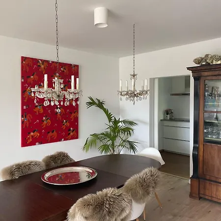 Ganzes Haus In Ruhiger Lage Zwischen Heidelberg Und Mannheim Hébergement de vacances Edingen-Neckarhausen